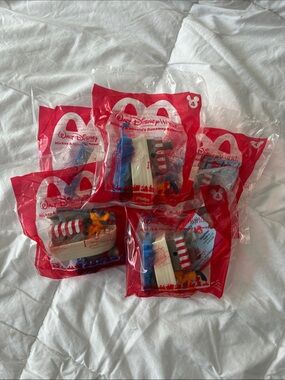 Disney’s Mickey & Minnie Runaway Railway Collectable - PLUTO #4 - McDonald’s